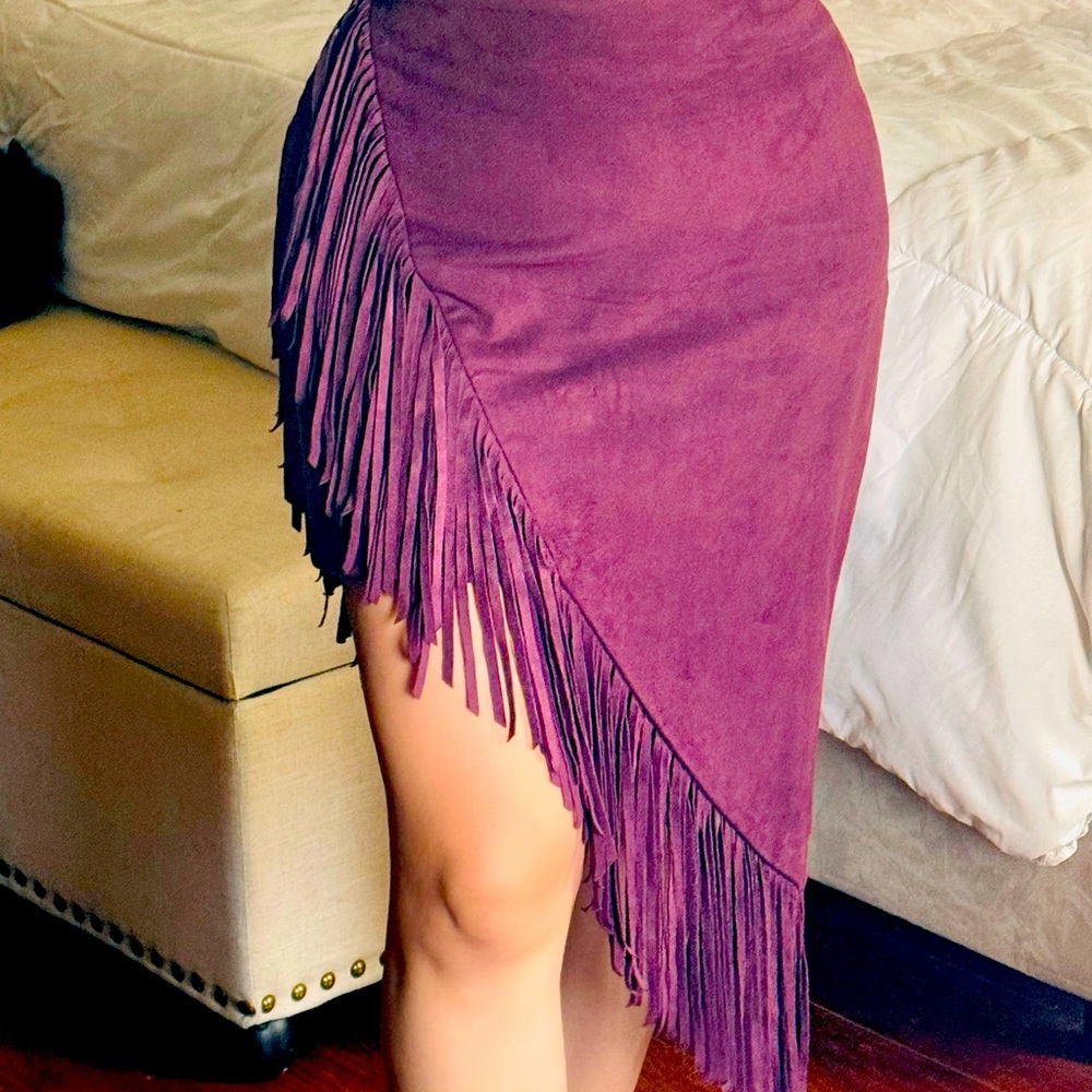 Express fringe skirt